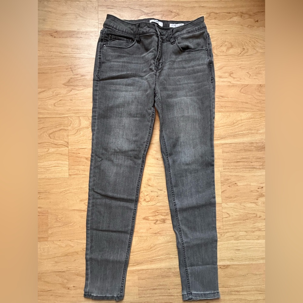 Kensie Effortless Ankle Jeans in Charcoal Woman’s 6 / 28